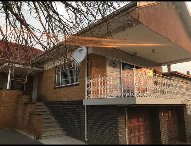 2 BEDROOM PROPERTY TO RENT IN KENSINGTON